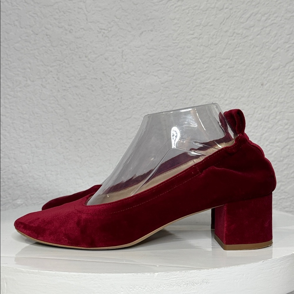 EVERLANE THE DAY RED VELVET SCRUNCH BACK BLOCK HEEL BALLET INSPIRED PUMPS - Picture 5 of 14